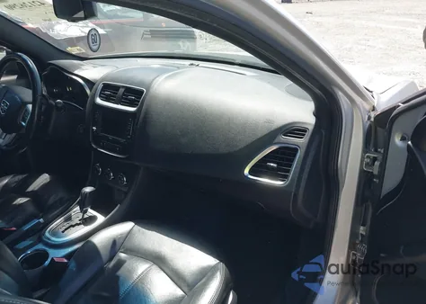 2011 Dodge Avenger Lux z USA, uszkodzony, nr VIN 1B3BD2FB2BN501447